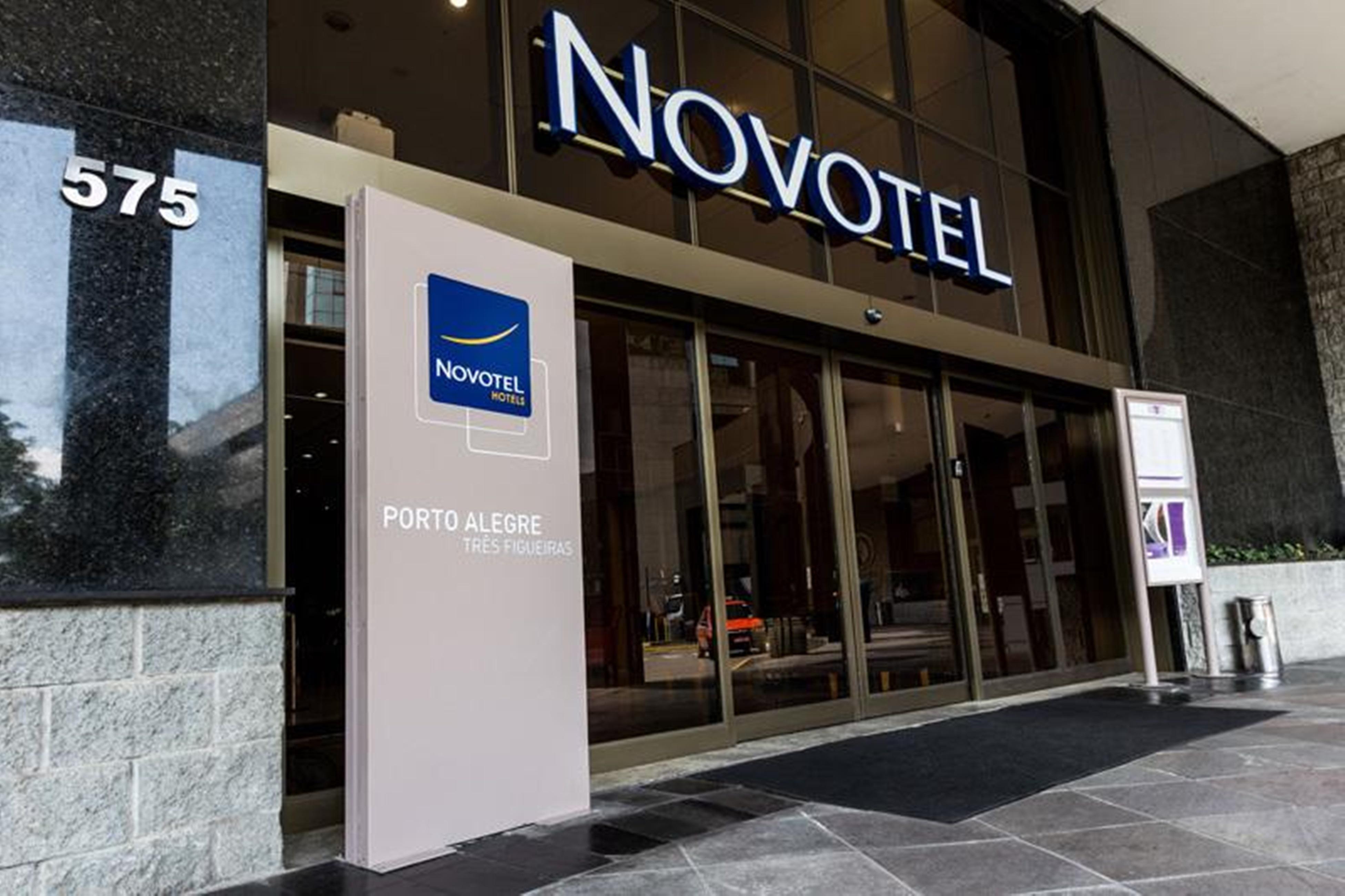 Novotel Porto Alegre Tres Figueiras Экстерьер фото