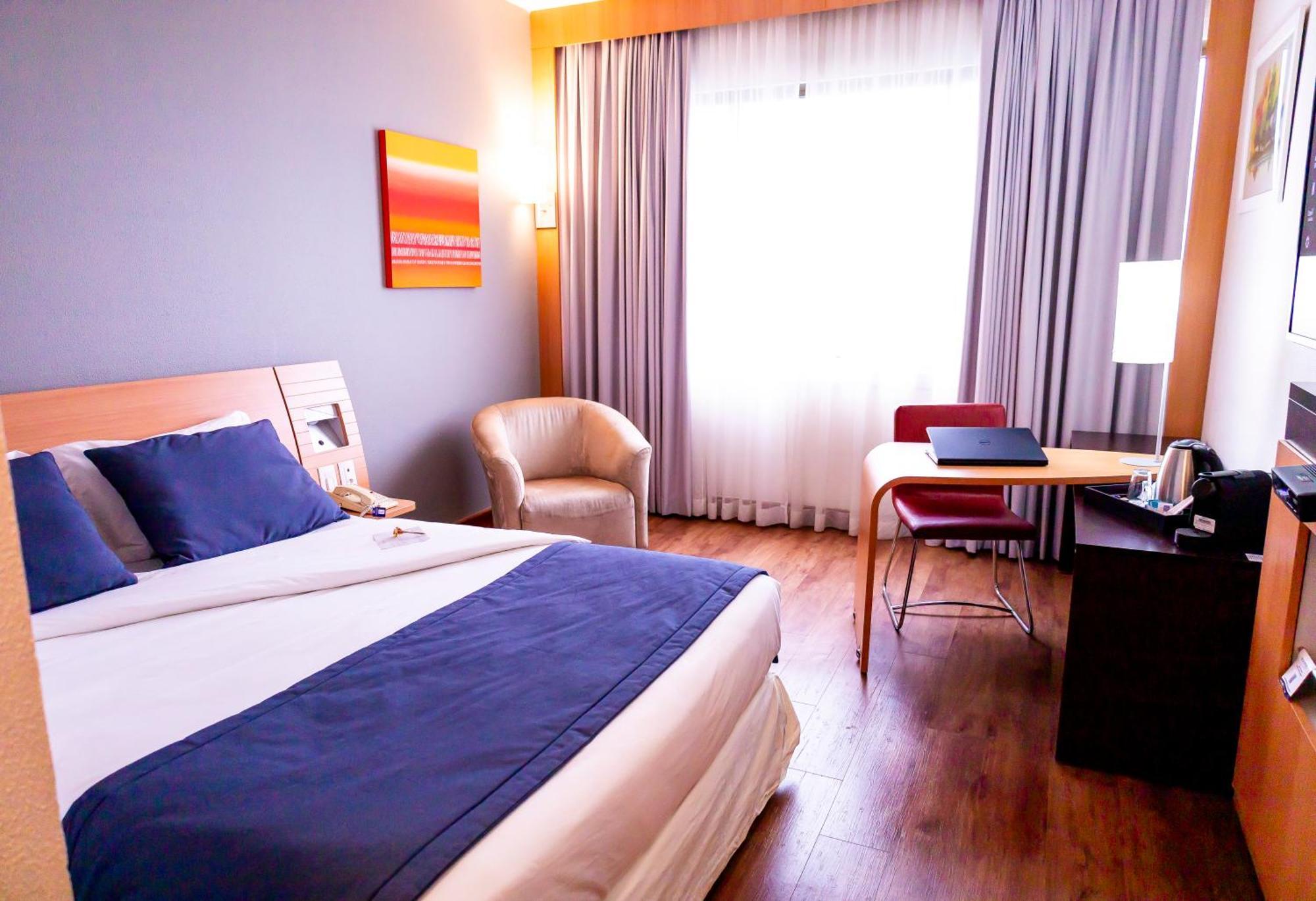 Novotel Porto Alegre Tres Figueiras Экстерьер фото